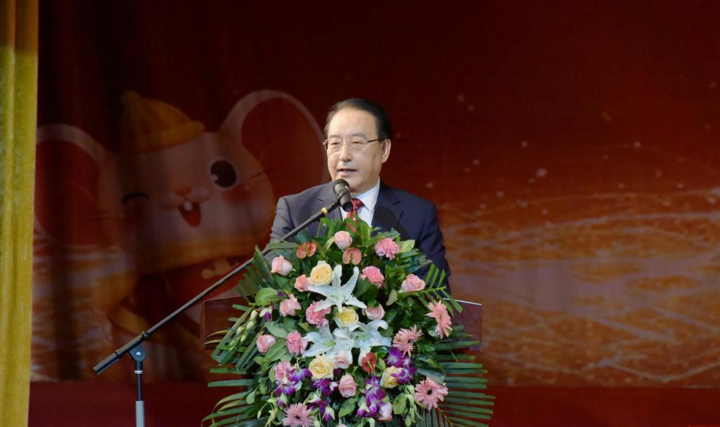 常务副校（院）长刘进军在2020年迎新年文艺晚会上致辞